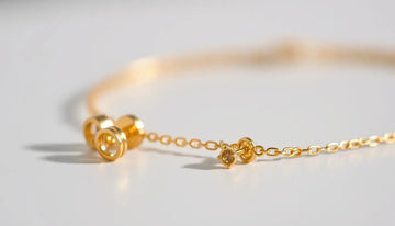 Is 18K Gold Safe for Sensitive Skin and Everyday Wear? - Aruary Studio ｜ Artisanal Jewelry