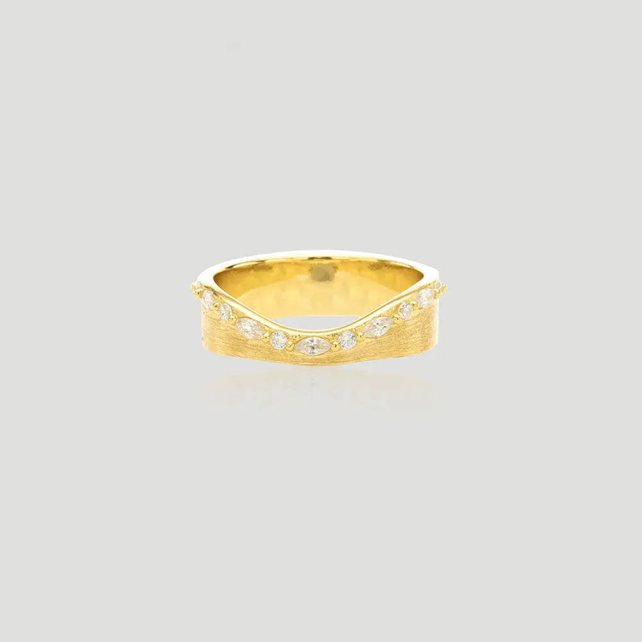 Yuqing Realm ｜ Unleash the charming goddess within you 14K Gold Plated Diamond Accent Ring | AG925 Sterling Silver | Premium 5A Cubic Zirconia | Heirloom Quality
