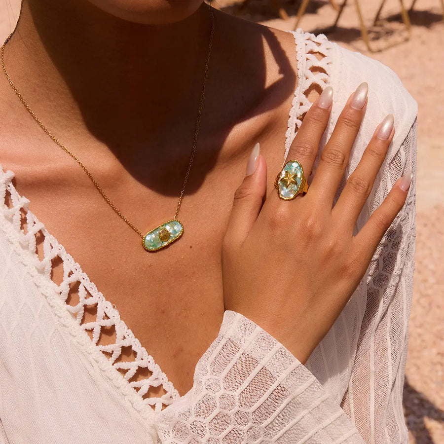 Yuqing Realm ｜ Accessories Boutique 18K Gold Ocean Vacation Ring | Shell & Starfish Open Band | Luxury Beach Jewelry