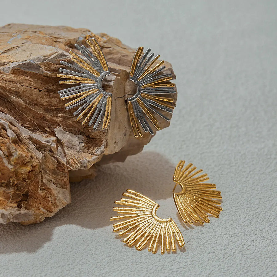 Aruary Studio ｜ Artisanal Jewelry 18K Gold Plated Sunflower Stud Earrings - Hypoallergenic Stainless Steel, Waterproof & Non-Tarnish
