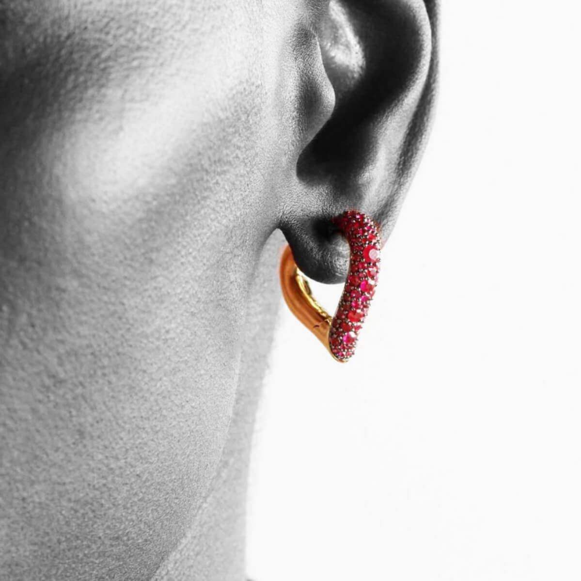 18K Gold Plated Red Heart Earrings | 5A Zircon Pavé Huggie Hoops for Women - Aruary Studio ｜ Artisanal Jewelry