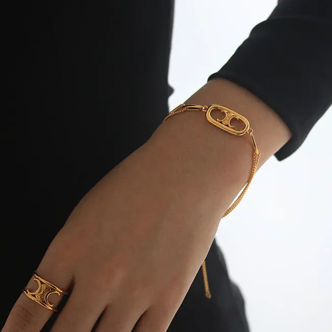 Aruary Studio ｜ Artisanal Jewelry CELI Triumph Arch Necklace & Bracelet Set | Gold-Plated Minimalist Jewelry | Geometric Twist Detail