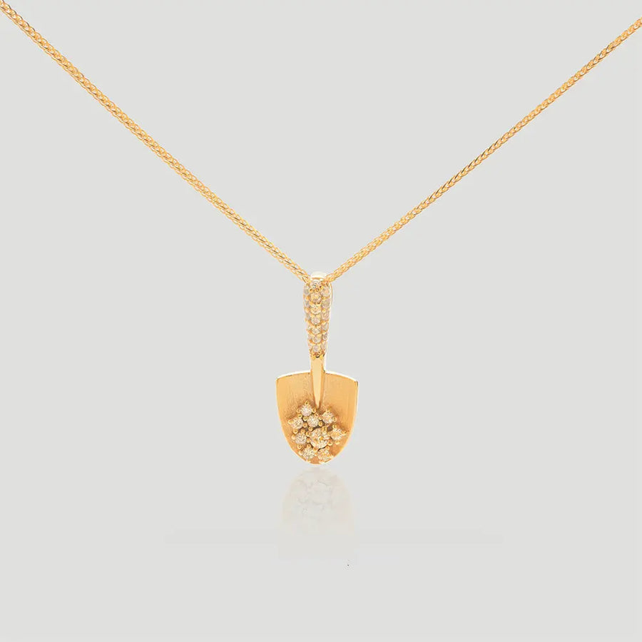Yuqing Realm ｜ Unleash the charming goddess within you Charming Gold Shovel-Shaped Diamond Accented Necklace
