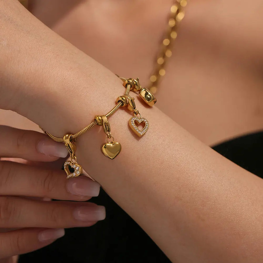 Aruary Studio ｜ Artisanal Jewelry 18K Gold Plated Heart Charm Bracelet | Cubic Zirconia Accents | adjustable dainty jewelry