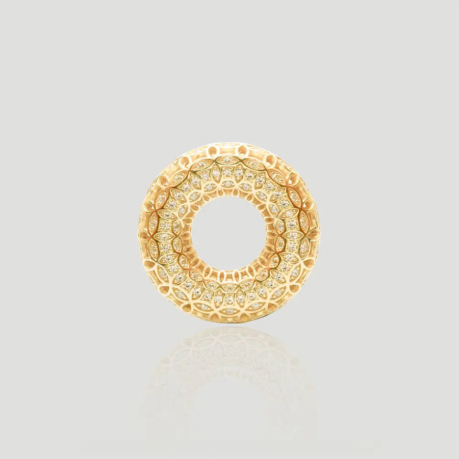 Yuqing Realm ｜ Unleash the charming goddess within you Exquisite Golden - Plated Diamond - Embellished Circular Brooch