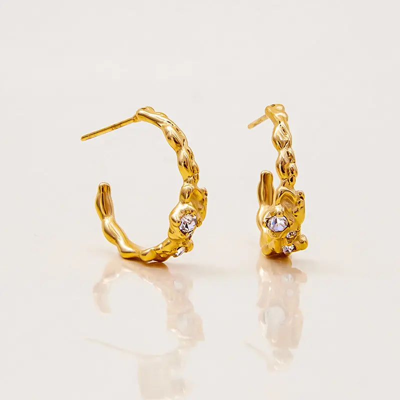 Aruary Studio ｜ Artisanal Jewelry Hammered C-Hoop Earrings with White Diamonds - Luxury Stainless Steel Earrings