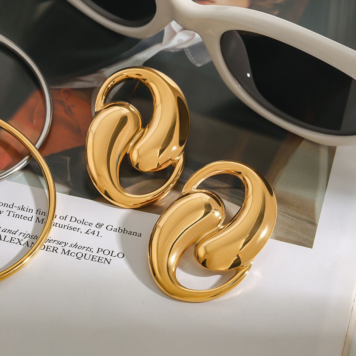 Yuqing Realm ｜ Accessories Boutique Golden Intertwined Statement Earrings