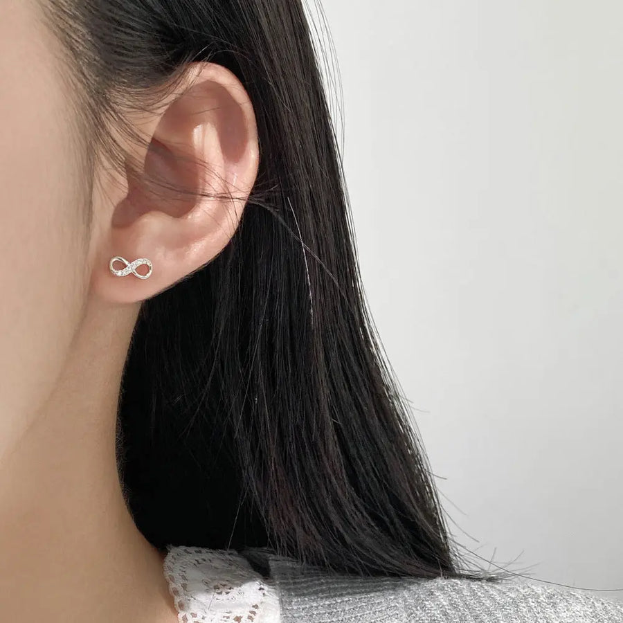 Aruary Studio ｜ Artisanal Jewelry Infinity Twist Diamond Stud Earrings - S925 Sterling Silver Minimalist Hoop, Geometric Thread Design