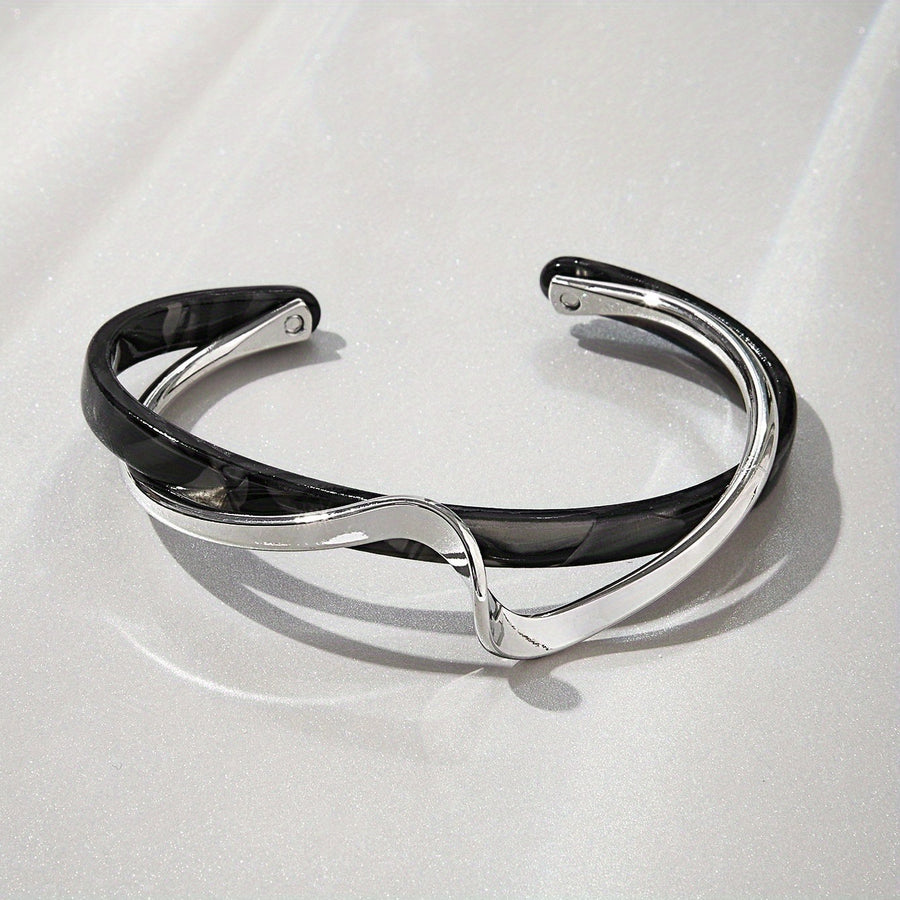Aruary Studio ｜ Artisanal Jewelry Elegant 18K Gold Plated Geometric Open Bangle ― Modern Minimalist Bracelet for Effortless Layering silvery black