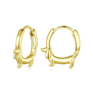 925 Sterling Silver Gold-Plated Dachshund Huggie Earrings - Exquisite Polished Design Aruary Studio ｜ Artisanal Jewelry