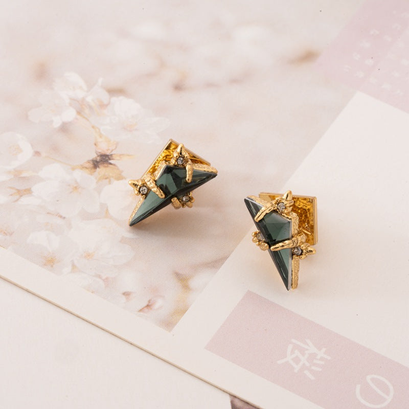 18K Gold Plated Geometric Triangle Stud Earrings with High Quality Emerald Aruary Studio ｜ Artisanal Jewelry