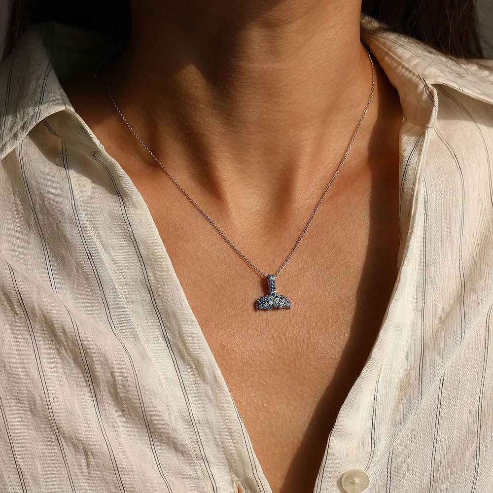 Ocean Kiss Whale Tail Gradient Necklace - Stunning Jewelry for Ocean Lovers