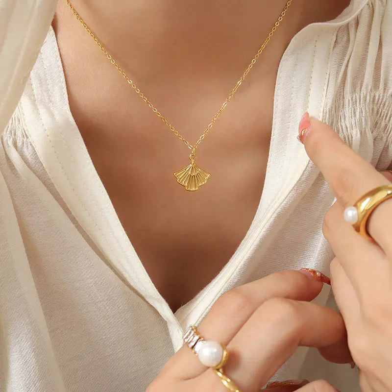 Aruary Studio ｜ Artisanal Jewelry Minimalist Gold Fan Pendant Necklace | 18K Gold Plated Layering Necklace | Dainty Everyday Jewelry for Women