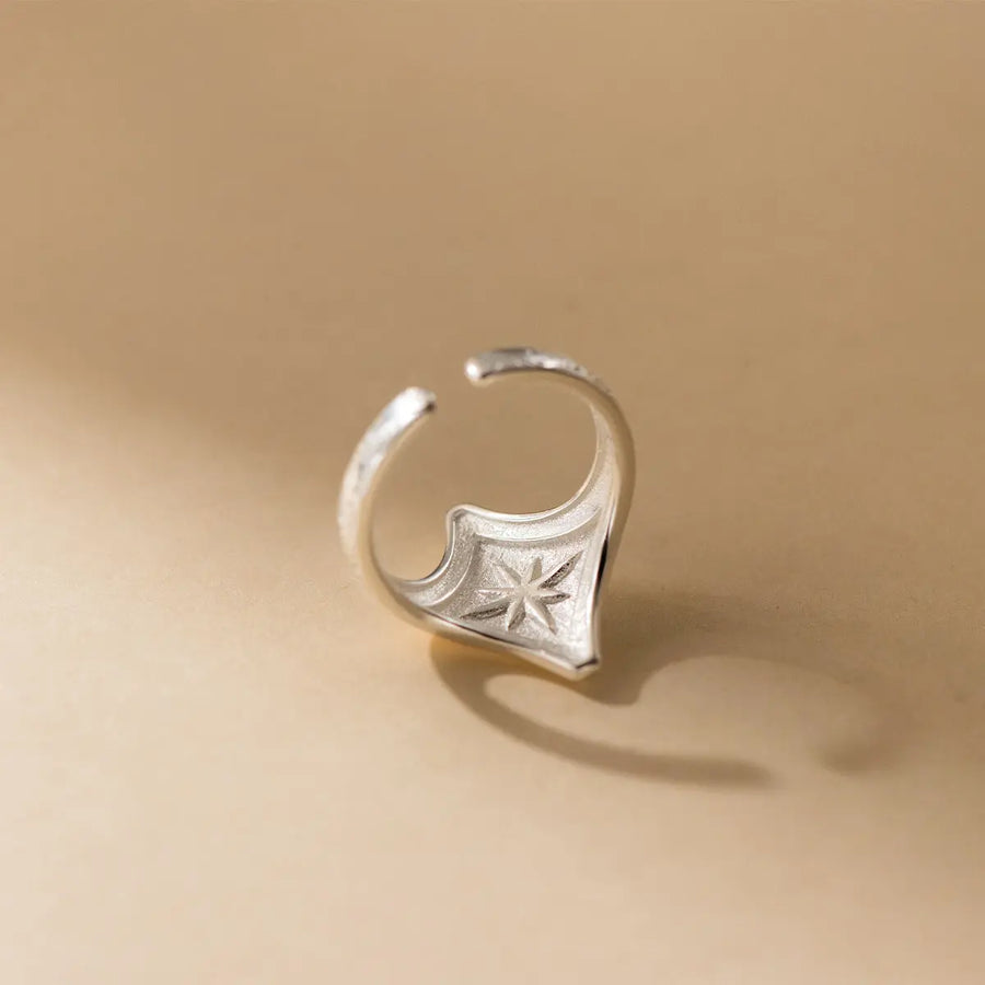 Aruary Studio ｜ Artisanal Jewelry Art Deco Two-Tone Geometric Ring | 925 Sterling Silver Engraved Band | Vintage Architectural Jewelry