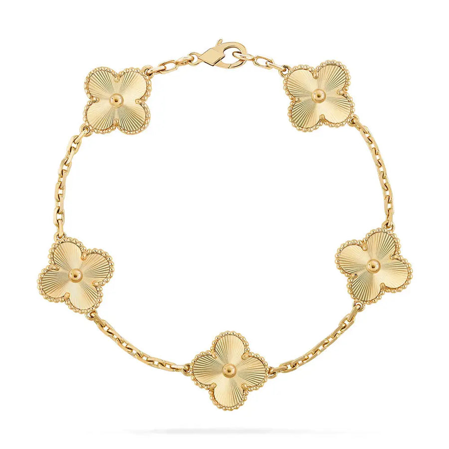 Aruary Studio ｜ Artisanal Jewelry Solid Gold-Plated Clover Bangle | Hypoallergenic Brass Statement Bracelet | Luxury Luck Charm Golden