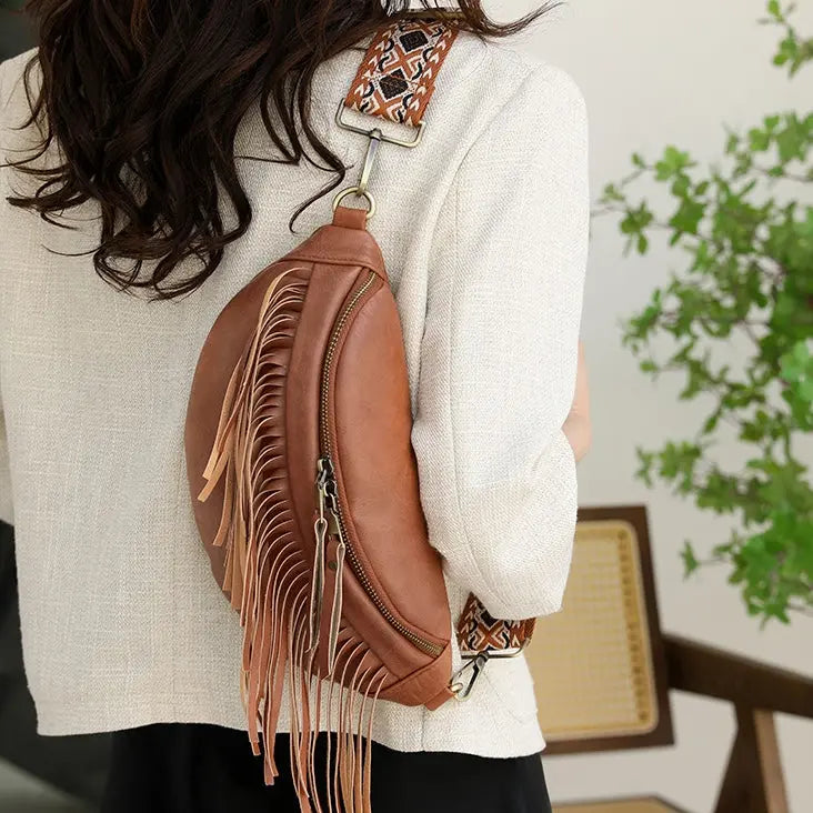 Aruary Studio ｜ Artisanal Jewelry Summer Macaroon Sling Bag - Vintage Fringe Crossbody Purse for Women | Y2K Shell Shoulder Bag