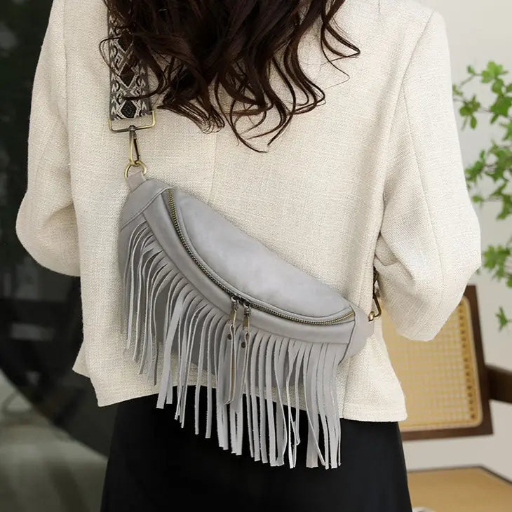 Aruary Studio ｜ Artisanal Jewelry Summer Macaroon Sling Bag - Vintage Fringe Crossbody Purse for Women | Y2K Shell Shoulder Bag