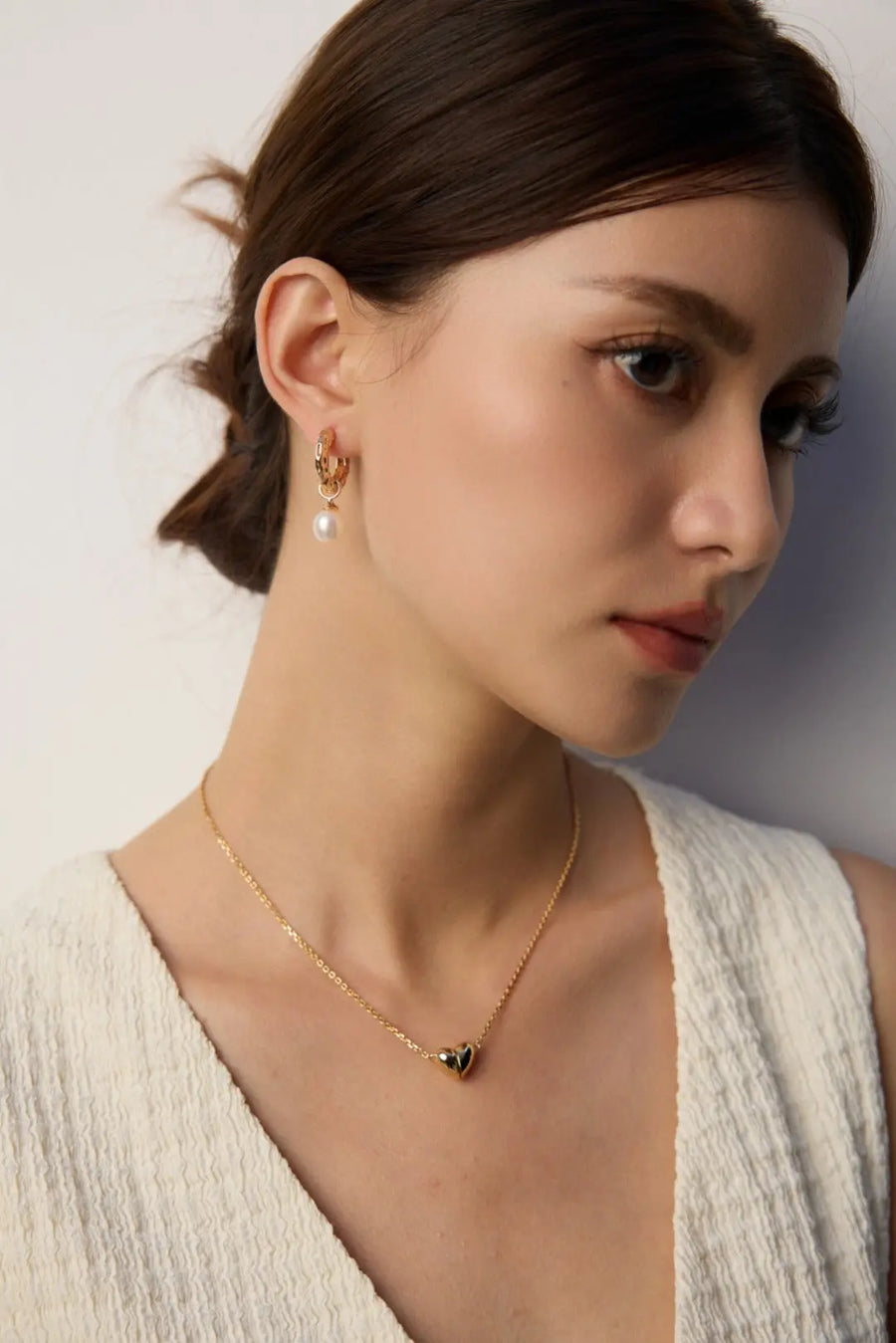 Aruary Studio ｜ Artisanal Jewelry Textured Pearl Hoop Earrings - Minimalist Designer Gold or Silver