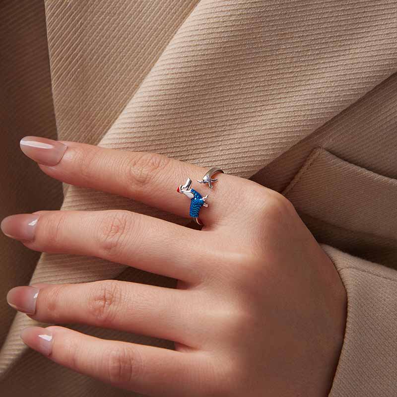 Christmas Dachshund Ring | 925 Sterling Silver - Festive Whimsy with Adjustable Open Design - Aruary Studio ｜ Artisanal Jewelry