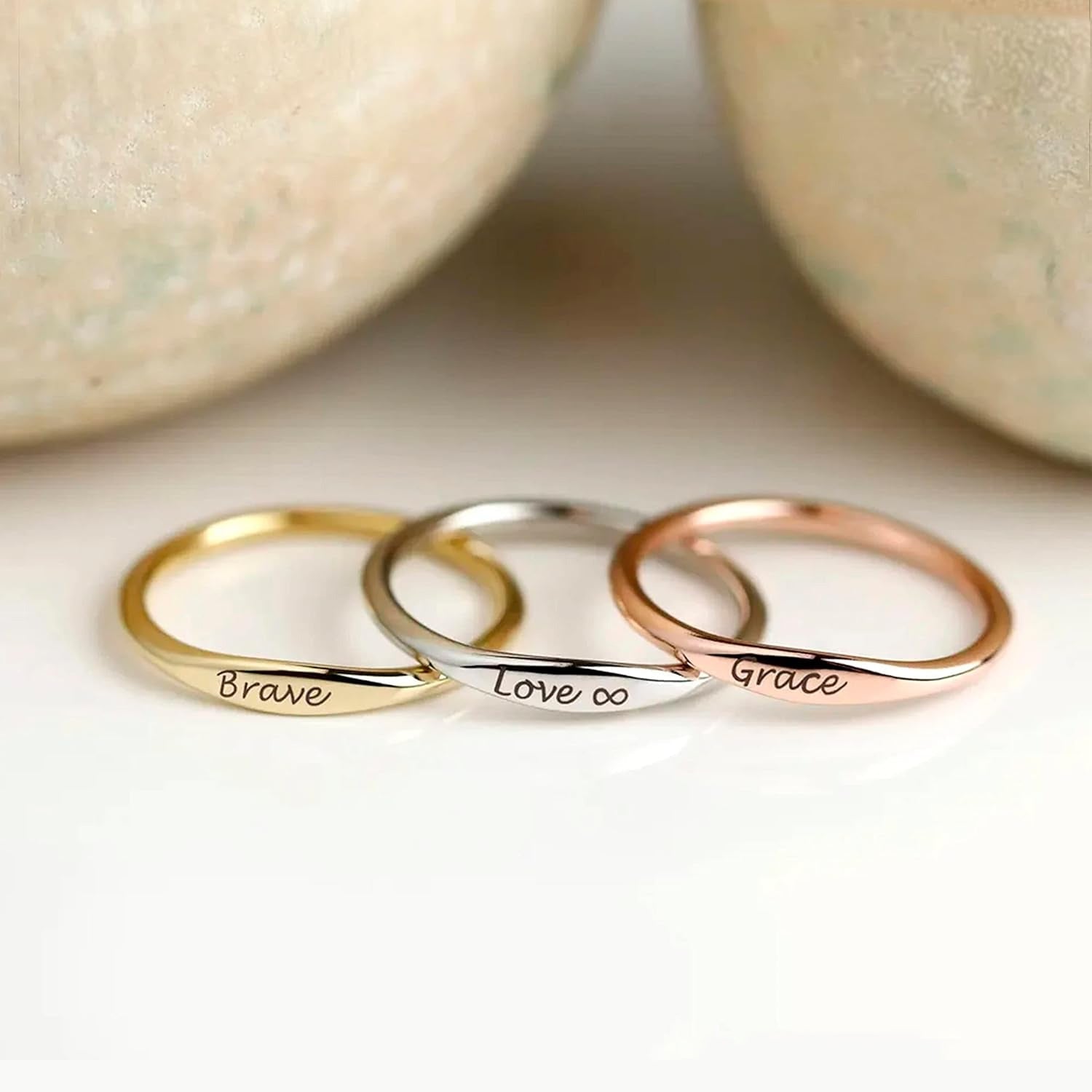 Custom 'Mama' Ring - Mother’s Day Engraved Jewelry - Aruary Studio ｜ Artisanal Jewelry