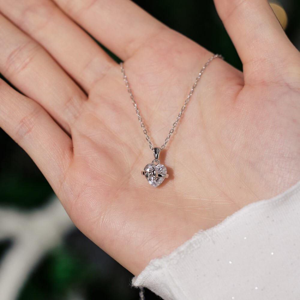 Dainty Heart Pendant Necklace with Bow Detail - S925 Silver Jewelry for Her - Aruary Studio ｜ Artisanal Jewelry