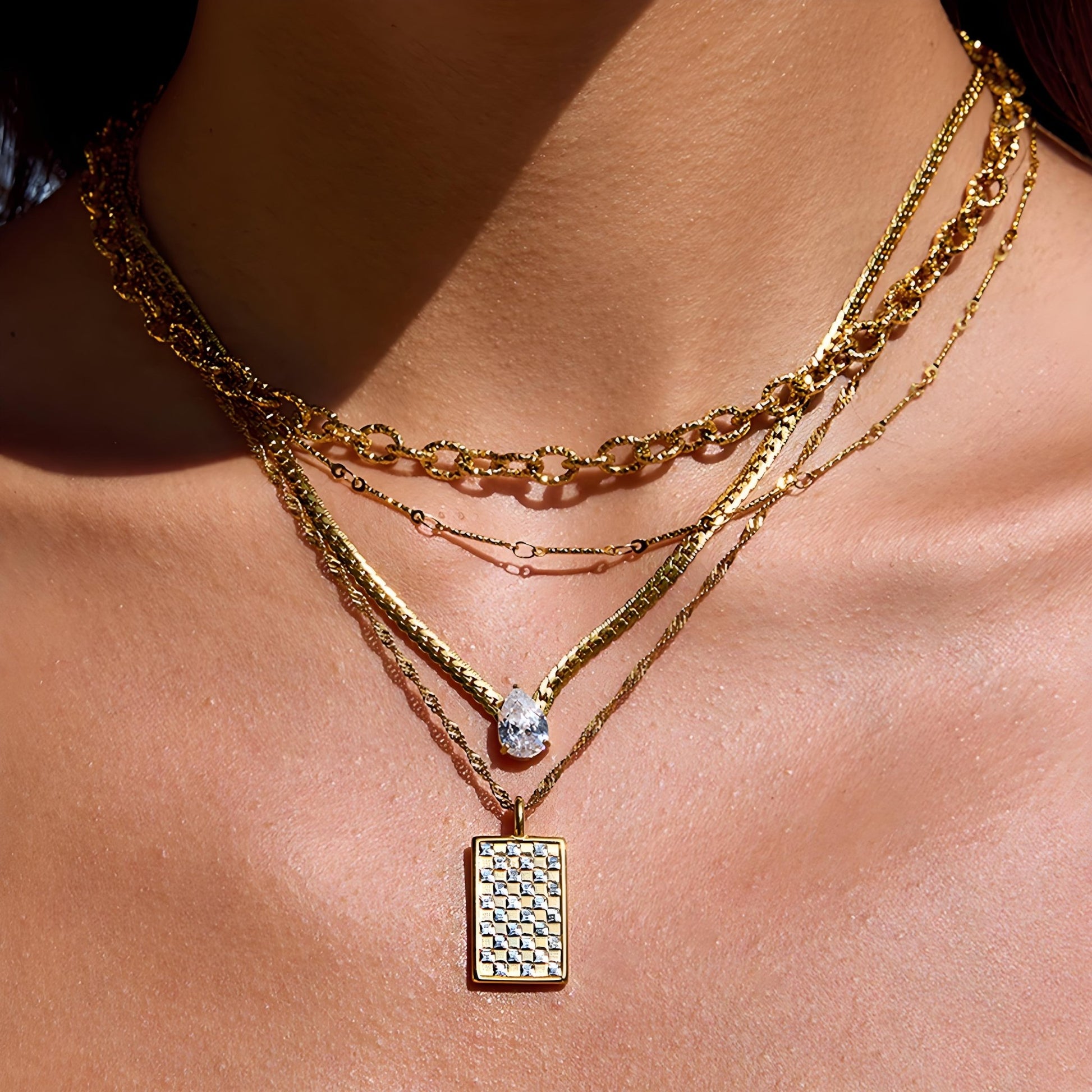 Elegant K Yellow Titanium Steel Necklace - Hypoallergenic & Tarnish - Proof Fashion Jewelry for Women - Aruary Studio ｜ Artisanal Jewelry