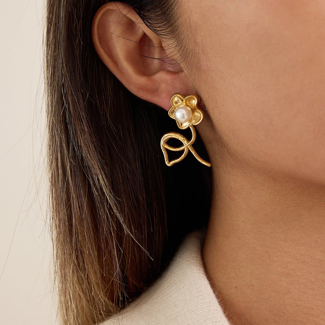 Flower Pearl Stud Earrings | Titanium Steel Gold - Plated - Aruary Studio ｜ Artisanal Jewelry