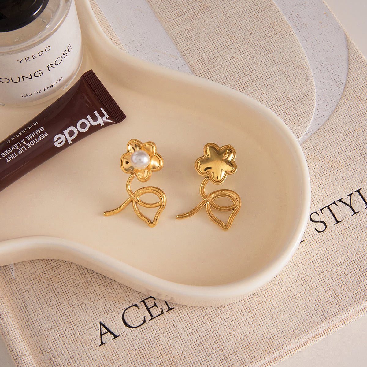 Flower Pearl Stud Earrings | Titanium Steel Gold - Plated - Aruary Studio ｜ Artisanal Jewelry