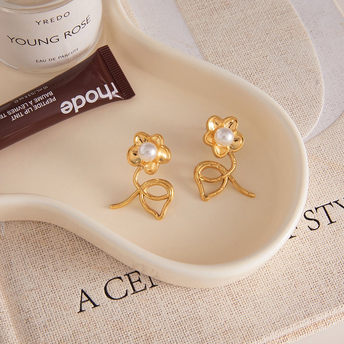 Flower Pearl Stud Earrings | Titanium Steel Gold - Plated - Aruary Studio ｜ Artisanal Jewelry