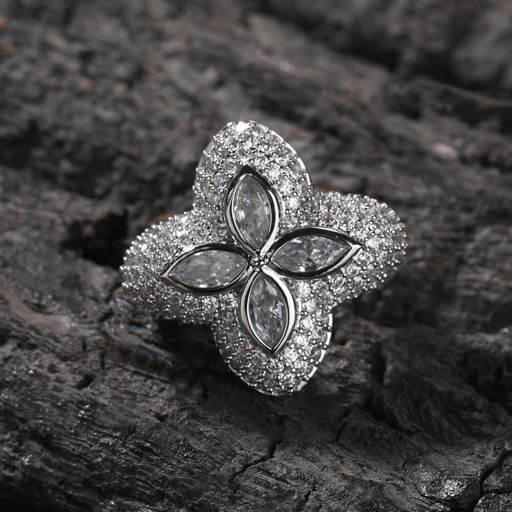 Four - Leaf Clover Zircon Ring - Aruary Studio ｜ Artisanal Jewelry