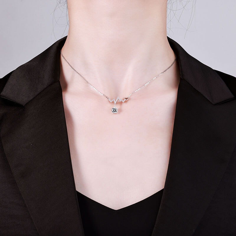 Heartbeat 1ct Moissanite Necklace | 925 Sterling Silver - Aruary Studio ｜ Artisanal Jewelry