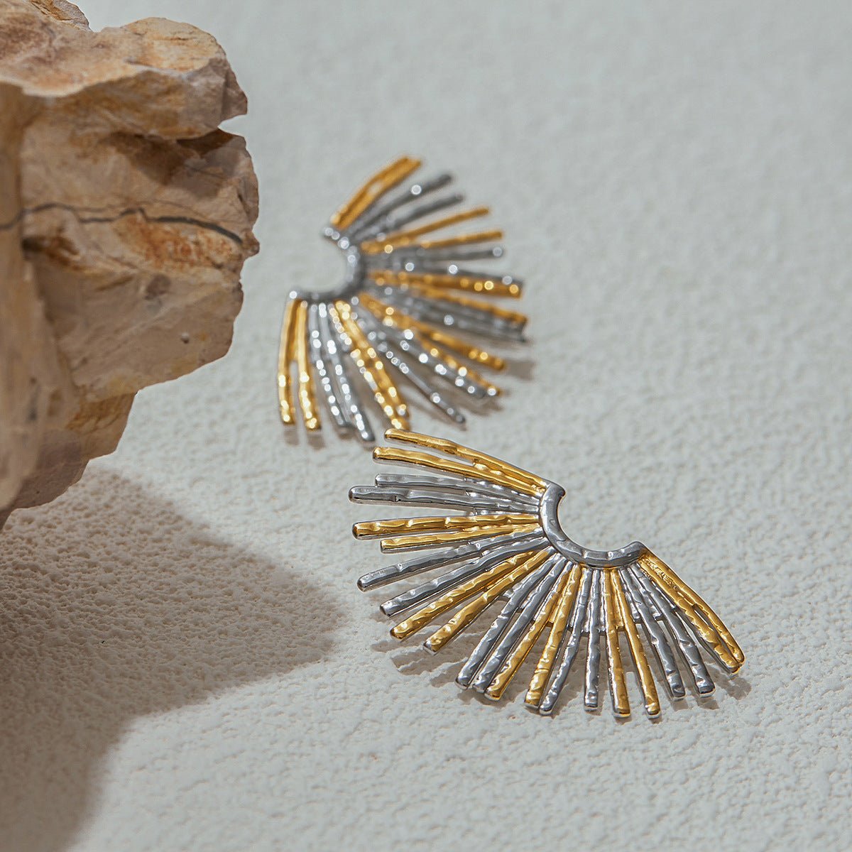 Luxury Minimalist Clover Leaf Bracelet - 925 Sterling Silver with Malachite - Adjustable 19cm - Aruary Studio ｜ Artisanal Jewelry