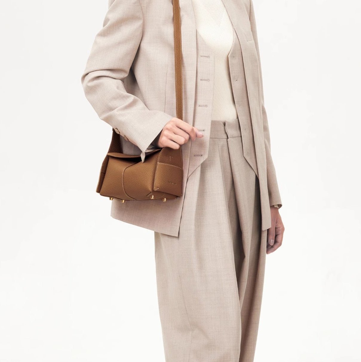 Mini Eaves - Shaped Crossbody Bag | Full - Grain Cowhide Leather & Lambskin Lining - Aruary Studio ｜ Artisanal Jewelry