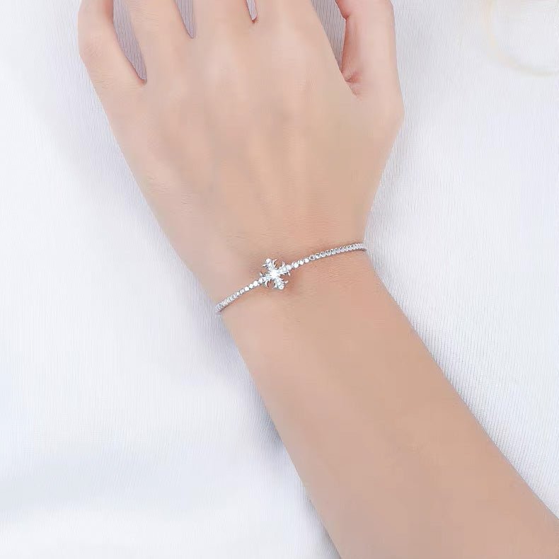 Moissanite Iris Flower Bangle Bracelet | Platinum - Plated Moissanite Jewelry - Aruary Studio ｜ Artisanal Jewelry