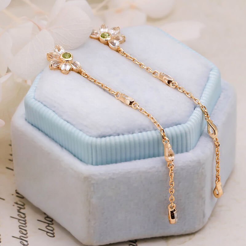 Olive Peridot & White Zircon Flower Pendant Necklace | 925 Sterling Silver Plated 14K Gold - Aruary Studio ｜ Artisanal Jewelry