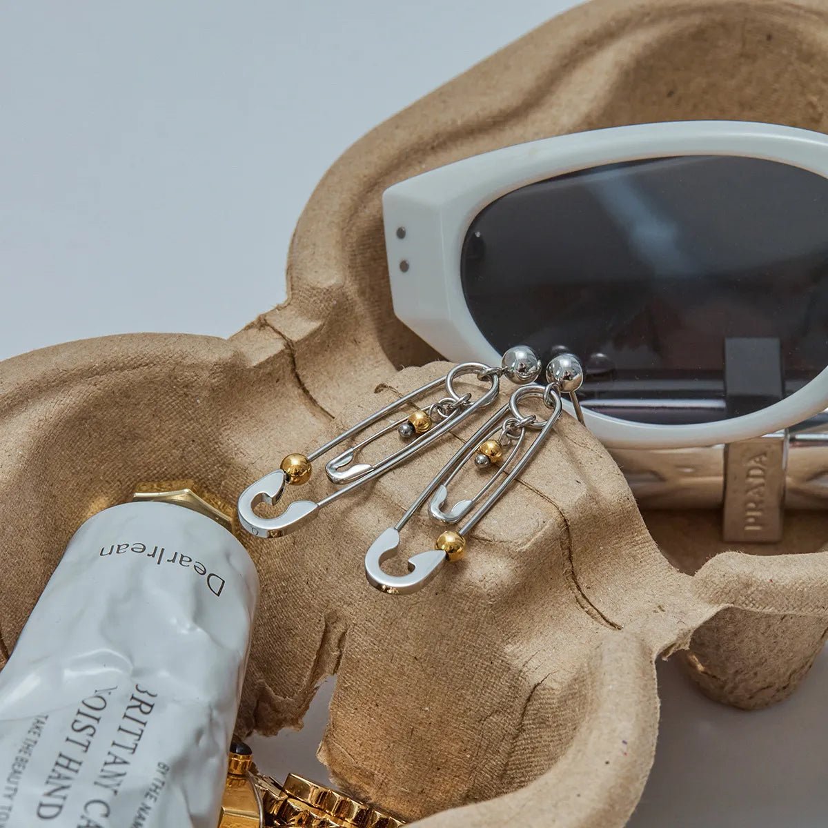 Titanium Steel Paperclip Earrings - Hypoallergenic Silver Lightweight Studs | Modern Minimalist Jewelry - Aruary Studio ｜ Artisanal Jewelry