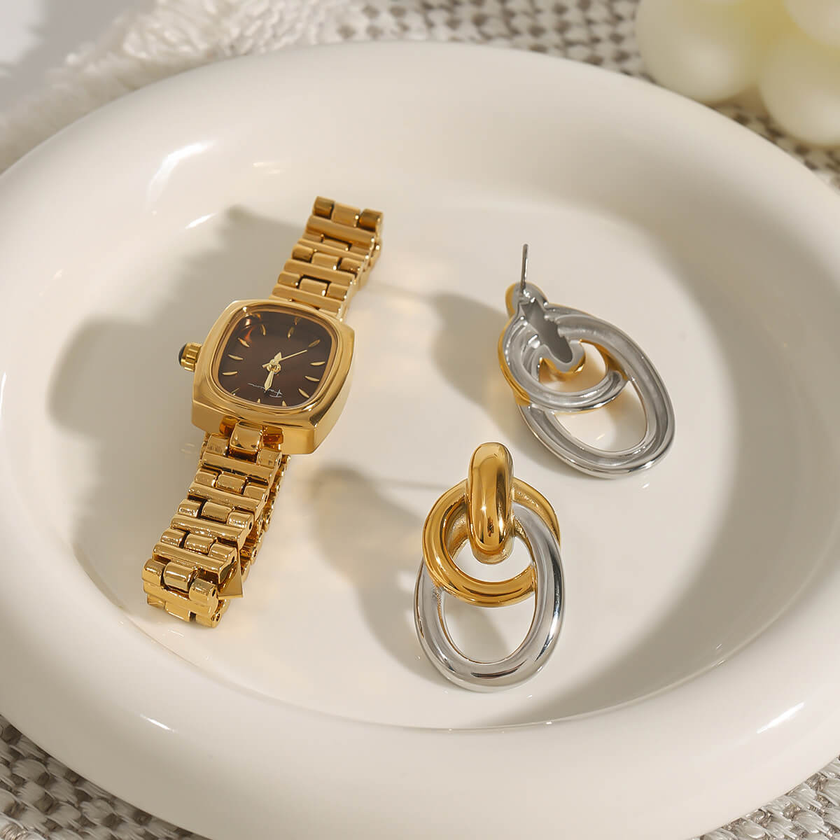 Two - Tone Interlocking Link Stud Earrings - Aruary Studio ｜ Artisanal Jewelry