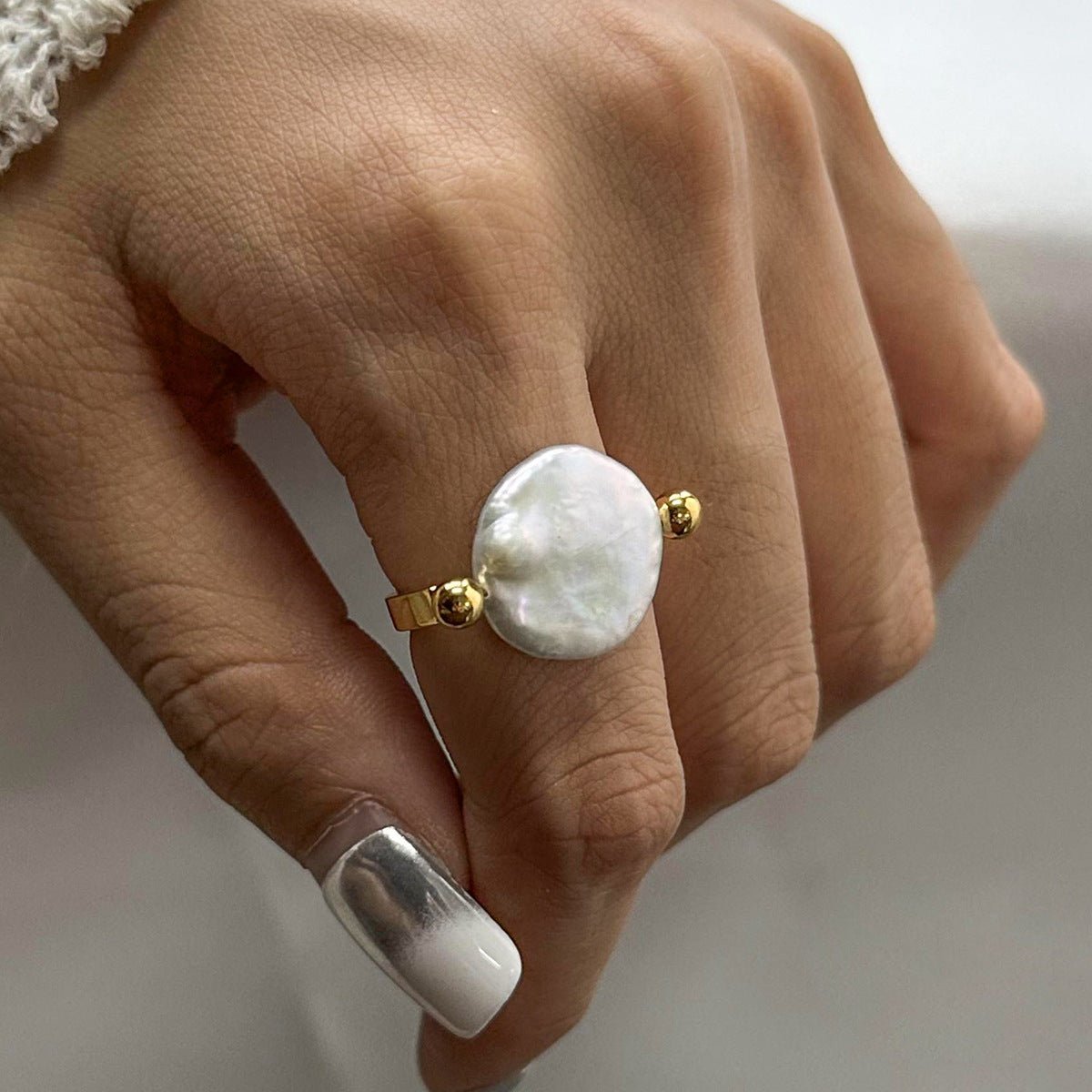 U - Shaped Button Pearl Ring - 18K Gold Plated Titanium, Minimalist Organic Jewelry - Aruary Studio ｜ Artisanal Jewelry